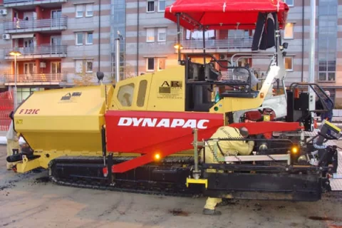 Асфальтоукладчик Dynapac F121C