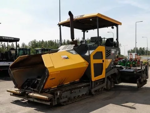 Асфальтоукладчик Volvo ABG P6820C